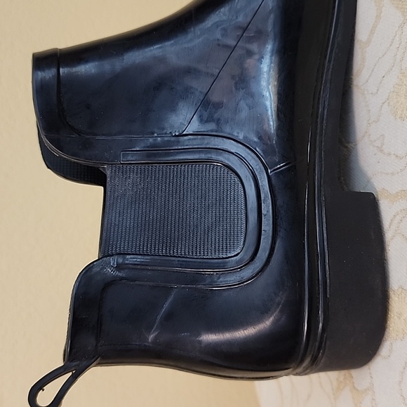 Women's Short Waterproof Rain or Garden Boots - Picture 6 of 8